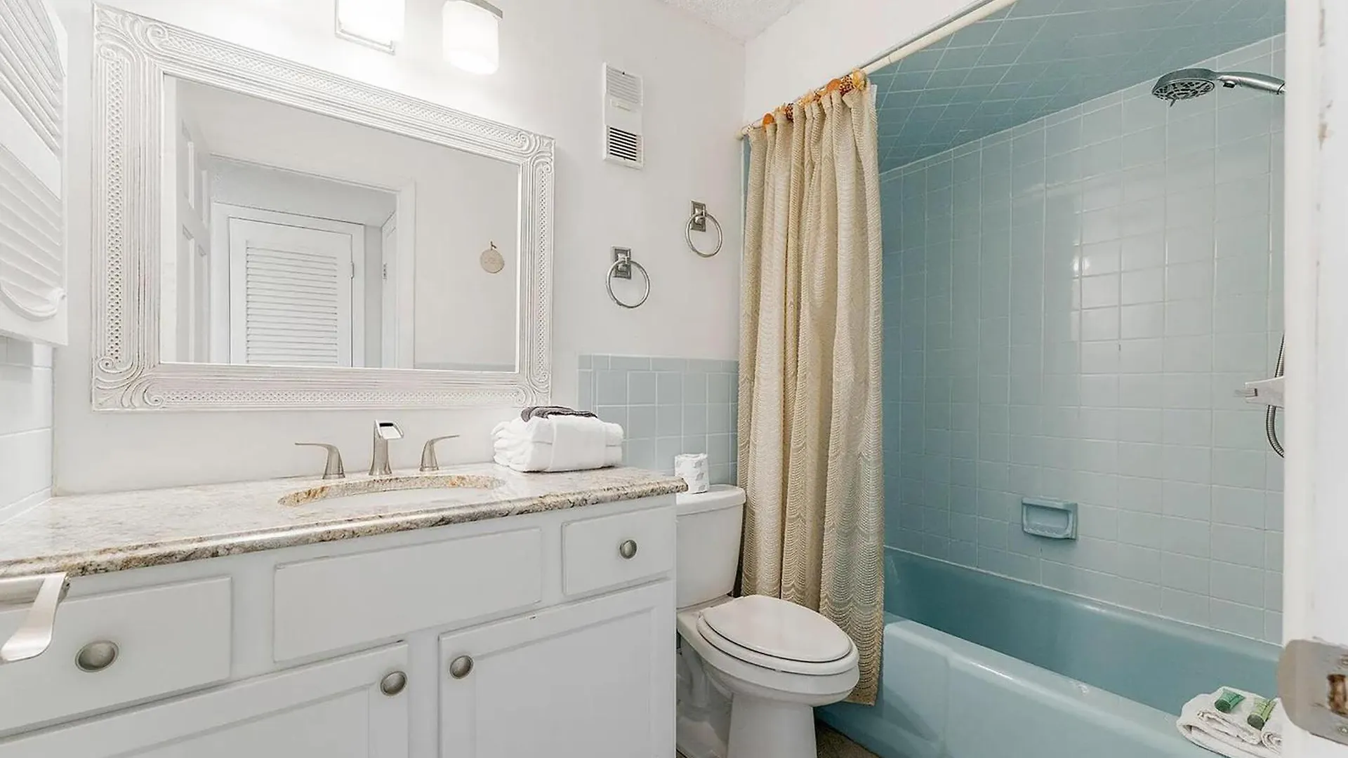 Apartment Regency Towers 1212 By Emerald Coast Retreats Panama City Beach