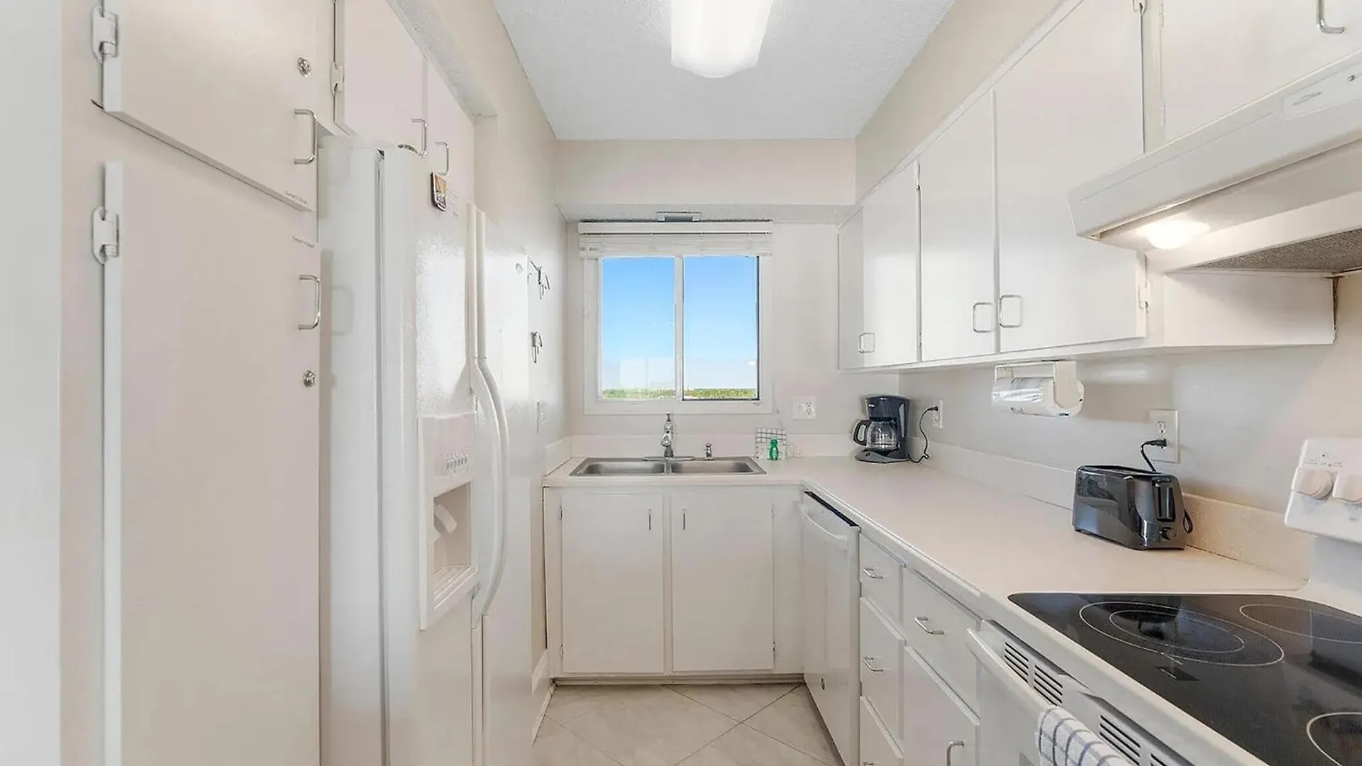 Apartment Regency Towers 1212 By Emerald Coast Retreats Panama City Beach
